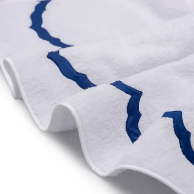 Venezia White/Blue Embroidered Bath Towels