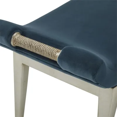 Wingtip Bench