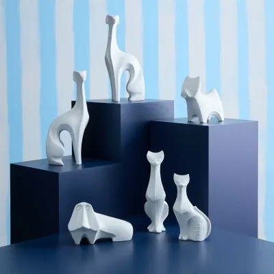 Menagerie Tall Cat