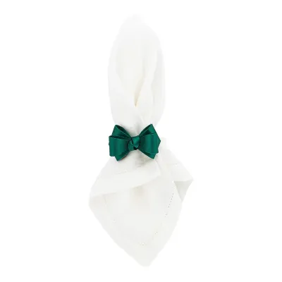 Tuxedo Evergreen Napkin Ring 3"L, 3"W, 2.5"H