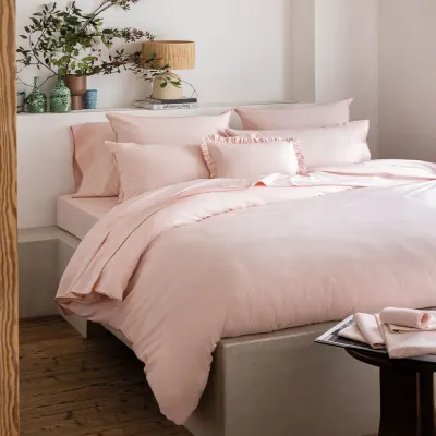 Eclat Pink Bedding