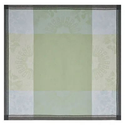 Jardin D'Orient Light Green Table Linens