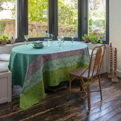 Cottage Green Table Linens