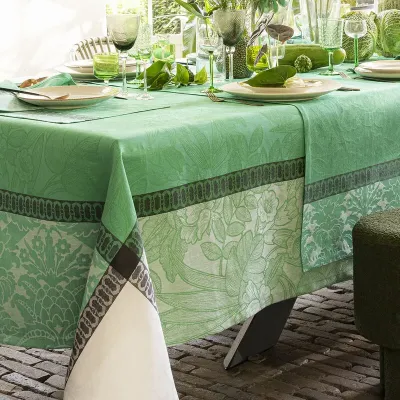 Escapade Tropicale Green Table Linens