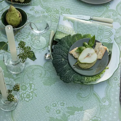 Promenade Impériale Green Table Linens