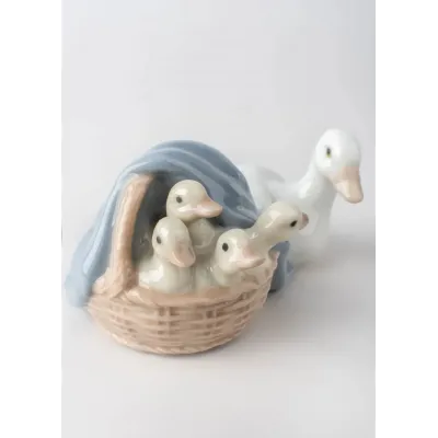 Ducklings Figurine