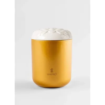 Goddess Lakshmi Candle - Sweet Memories