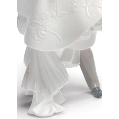 The Happiest Day Couple Figurine Type 357