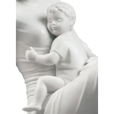 A Mother's Love Figurine Matte White