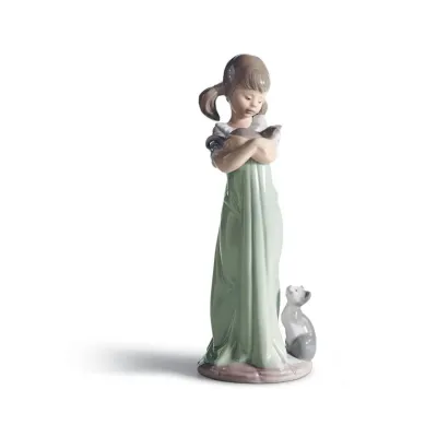 Don't Forget Me Girl Figurine