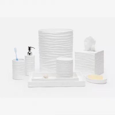 Solin White Lacquer Resin Bath Accessories