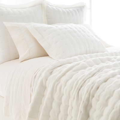 Brussels Ivory Quilt