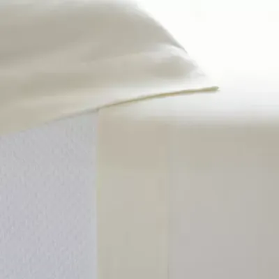 Silken Solid Ivory Bedding