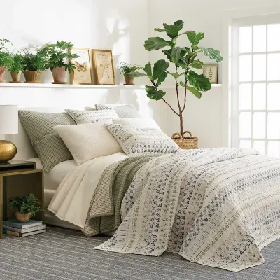 Pick Stitch Evergreen Matelasse Bedding