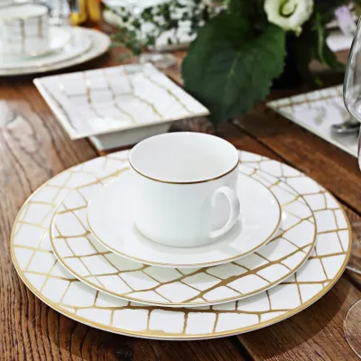 Alligator Gold Dinnerware