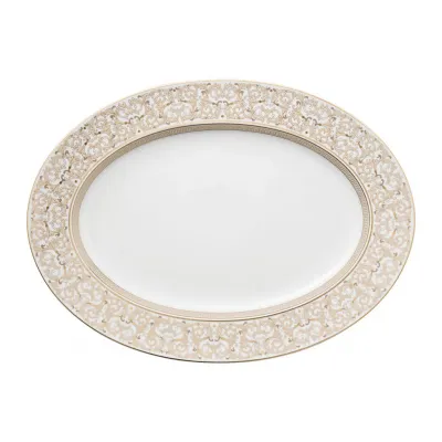 Medusa Gala Platter 15 3/4 in