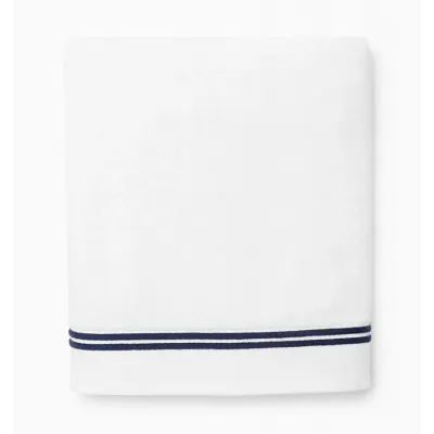 Aura Nuova White/Navy Bath Towels