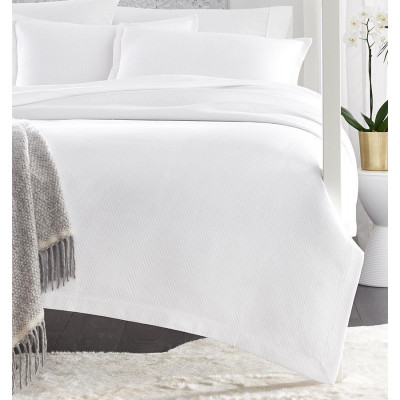 Perrio Matelasse Coverlet