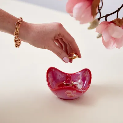 Crystalline Garnet Ring Holder