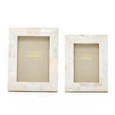 Pearly White Set of 2 Photo Frames in Gift Box (4" x 6", 5" x 7") Mother of Pearl/Glass