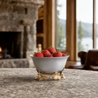 Winter Berry Pewter Bowl