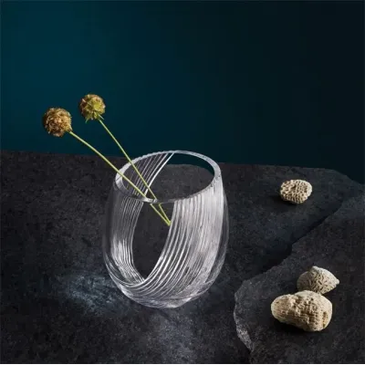 Wave Vase 7.5"