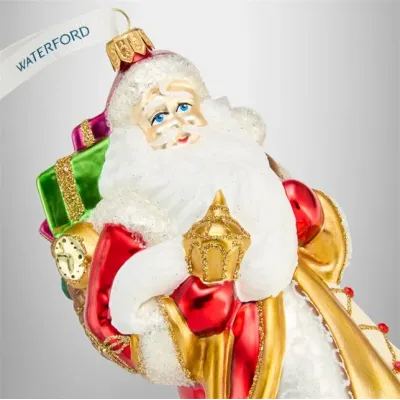 Holiday Heirlooms Santa Ornament