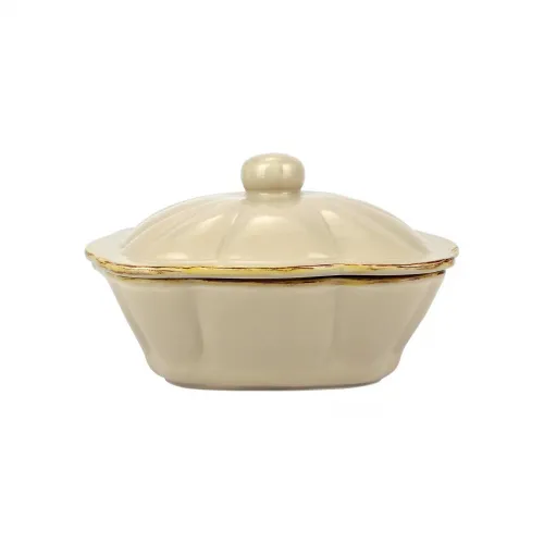 Arthur Court Classic Lid with Pyrex 3 Quart Baking Dish