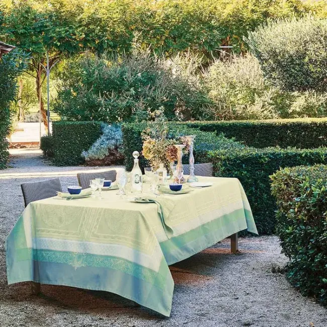 Isabelle Amande Green Sweet Stain-Resistant Table Linens