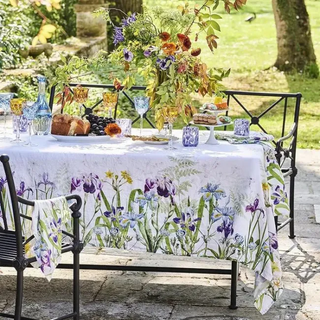 Iris D'Hiver Blanc 100% Linen Tablecloth 61" x 102"