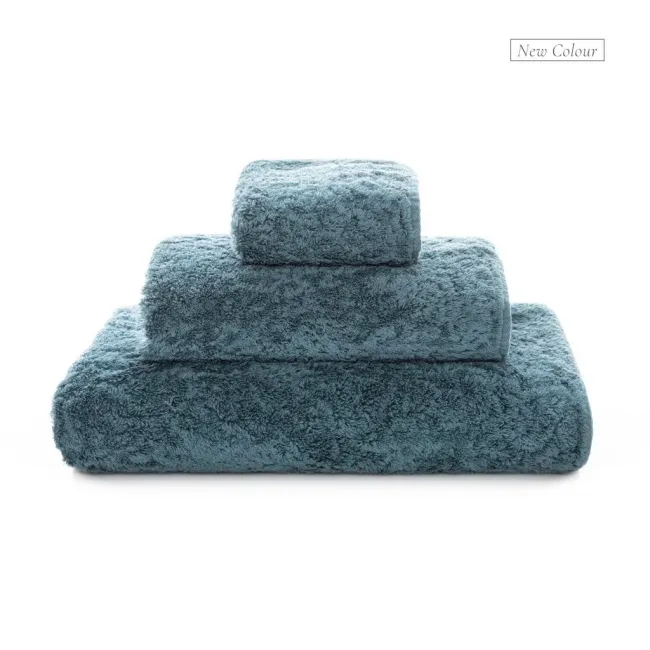 Egoist Peacock Bath Towel 28" x 55''