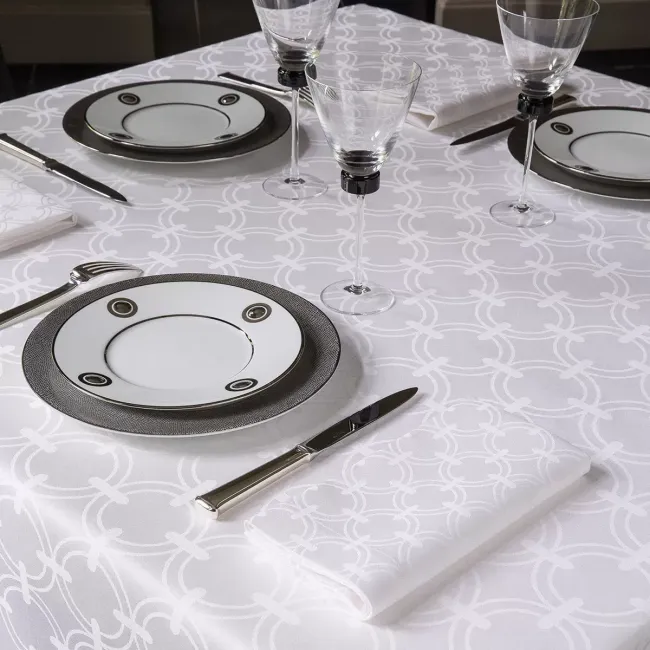 Anneaux White Tablecloth 67" x 98"