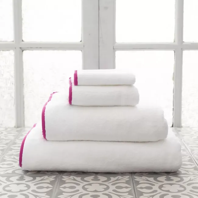 Signature Banded White/Fuchsia Bath Towel