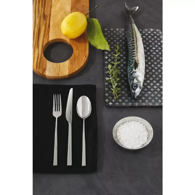 Linea Q Silverplated Fish Knife 8 1/8 In On 18/10 Stainless Steel