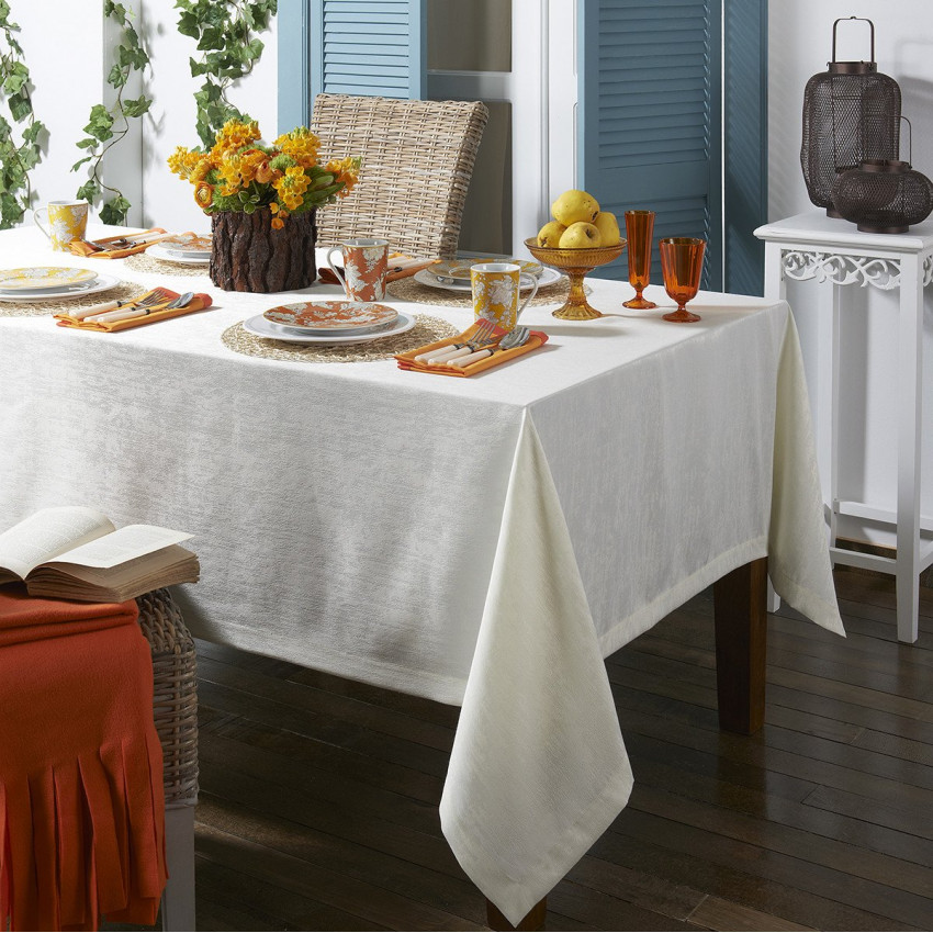 Lisbon Stain-Resistant White Table Linens