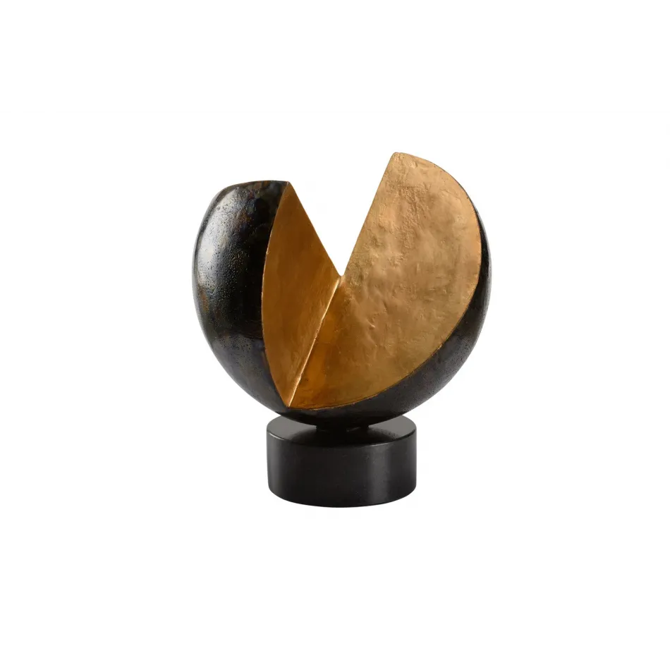 Influencer Sculpture