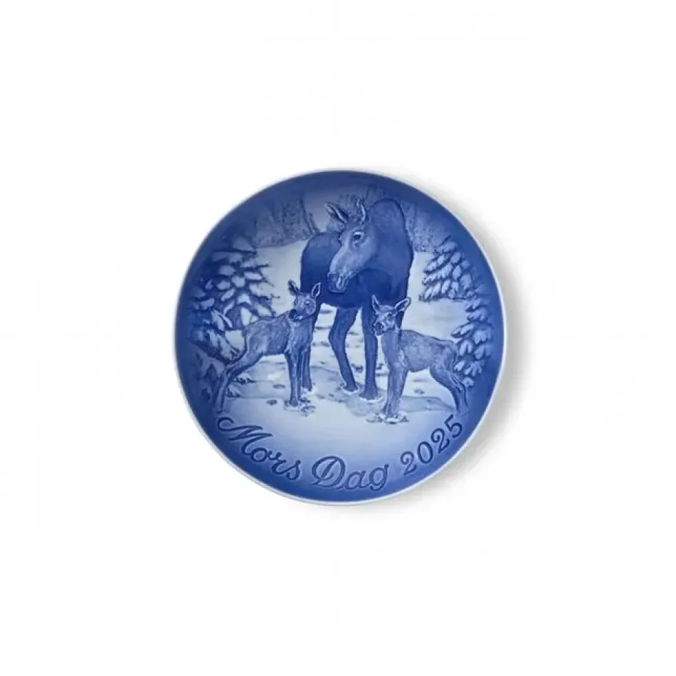 Blue Collectibles Bing & Grøndahl Mother's Day Plate 2025, Cow Moose with Calves, 15 cm