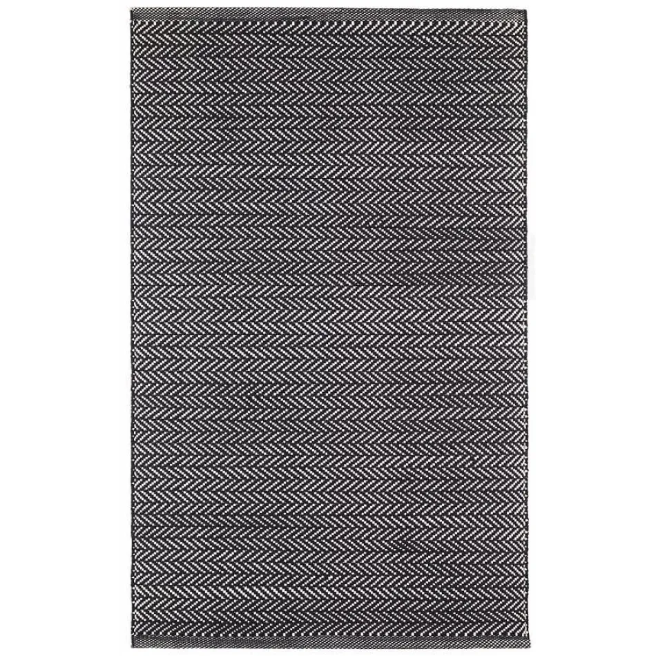 Herringbone Black Ivory Handwoven Indooor/Outdoor Rug 8' x 10'