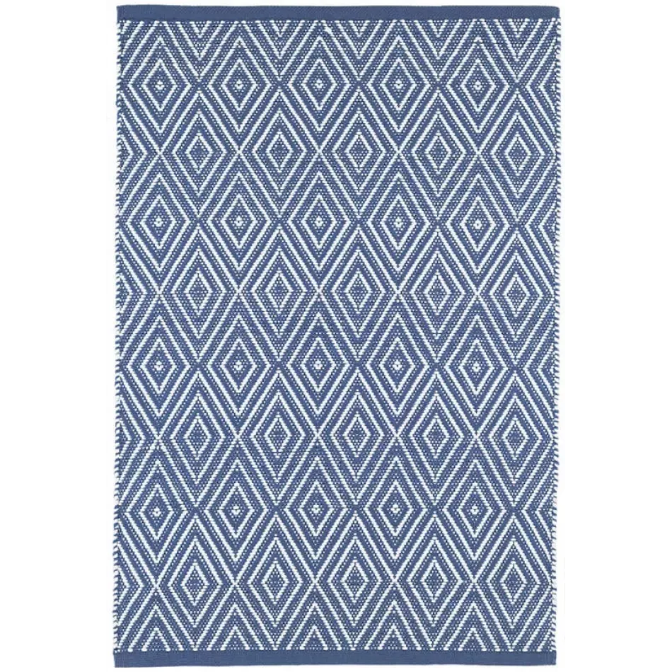 Diamond Denim/White Handwoven Indooor/Outdoor Rug 8' x 10'