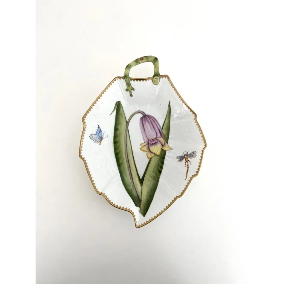 Leaf Plate Pink Bell Flower