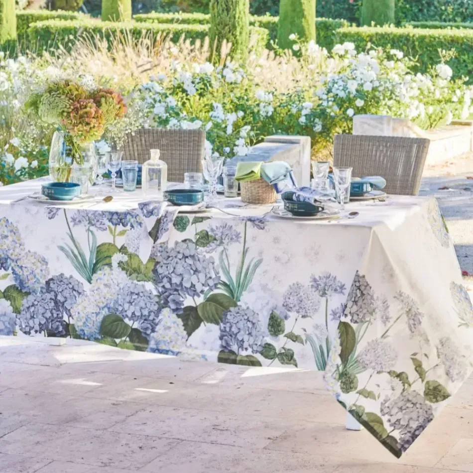 Jardin De Bretagne Bleu Cotton-Linen Blend Table Linens