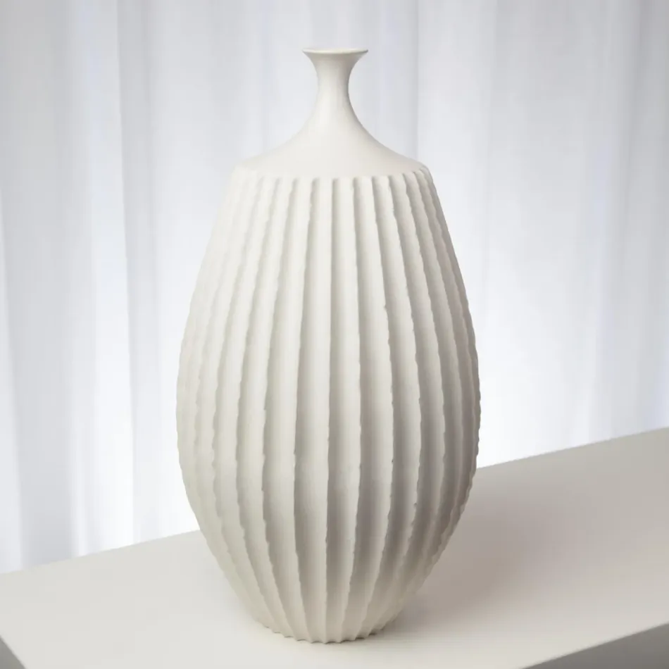 Sawtooth Vase Rustic White Medium