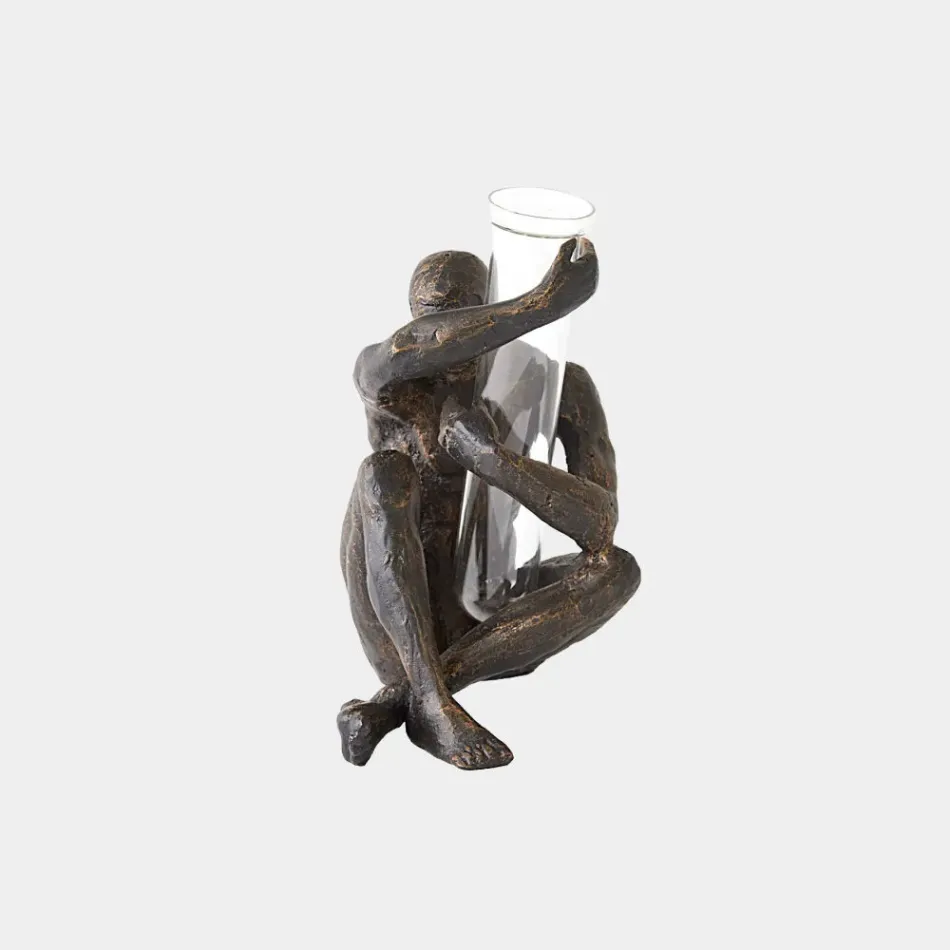 Gripping Flower Holder