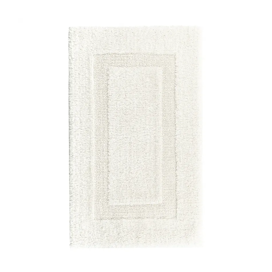 Classic Snow Bath Rug 28" x 47''