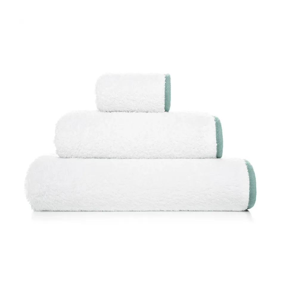 Portobello White/Baltic Bath Towel 28" x 55"