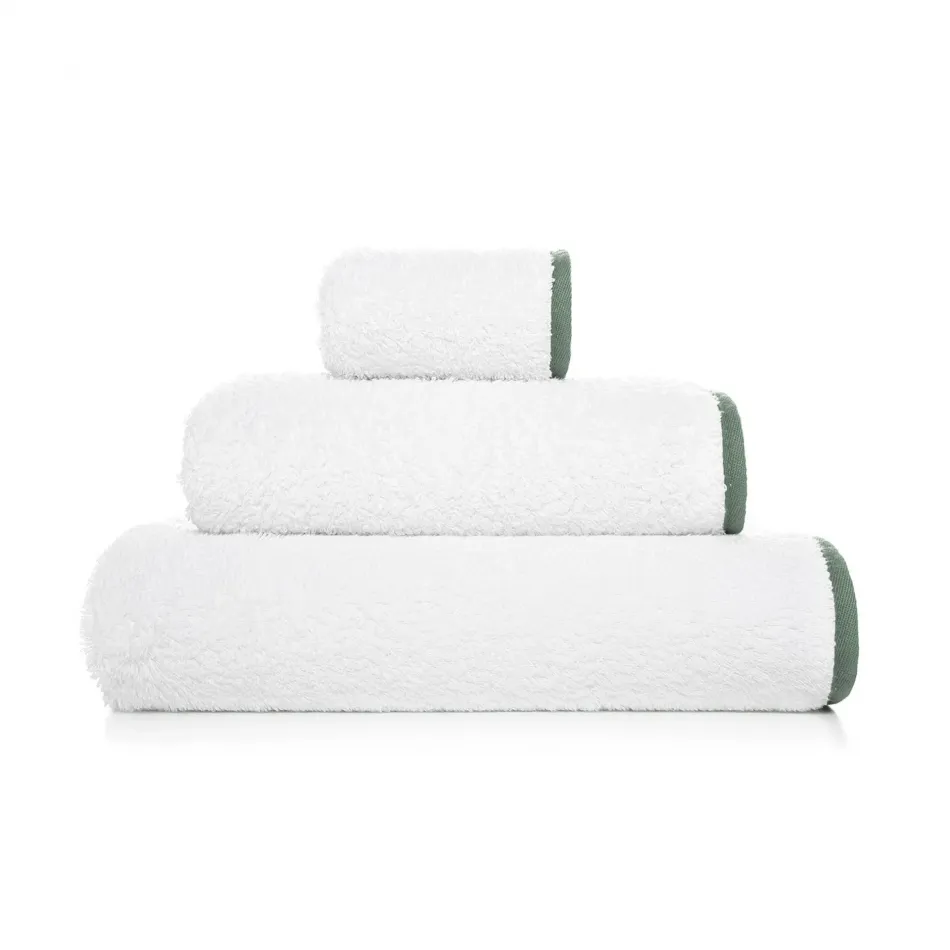 Portobello White/Jade Bath Towel 28" x 55"