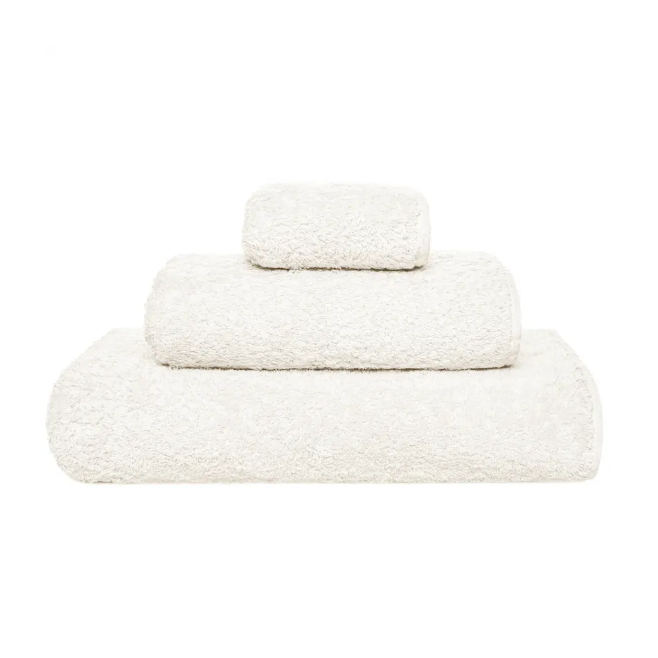 Grand Egoist Snow Bath Towels