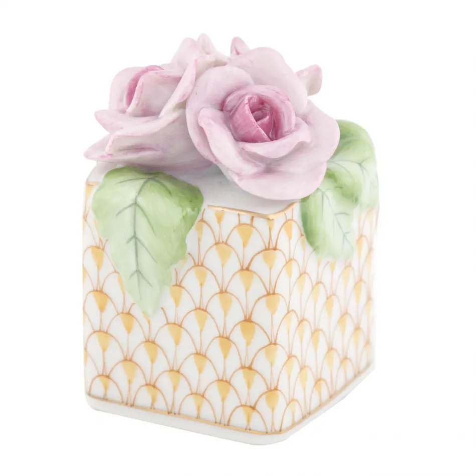 Roses In Vase Butterscotch