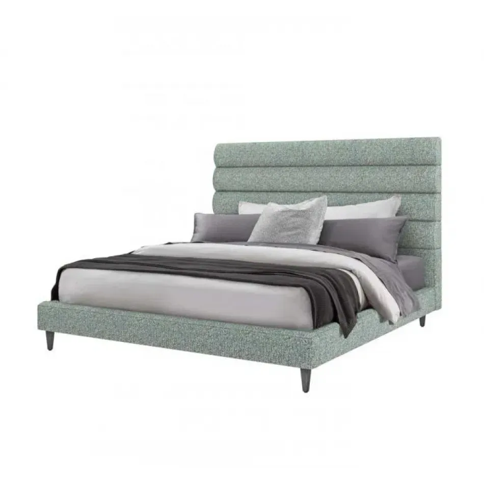Channel Queen Bed, Pool