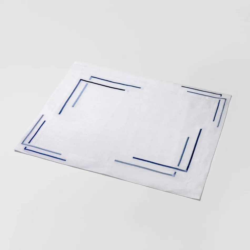 Aquarelle 16" x 20" Rect Placemat - White Linen/Light Blue-Blue Embroidery